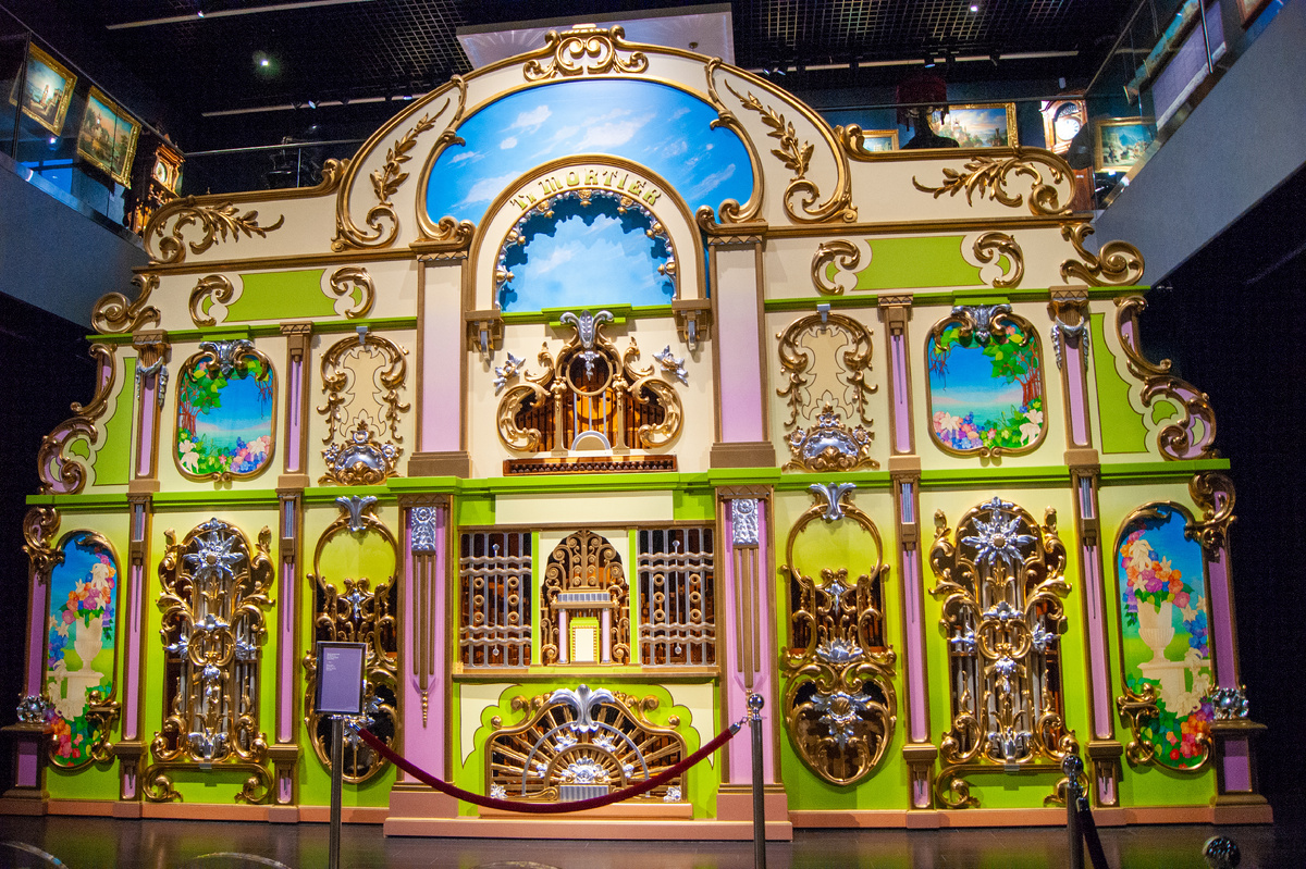 Музей «Собрание». Орган танцевальный.