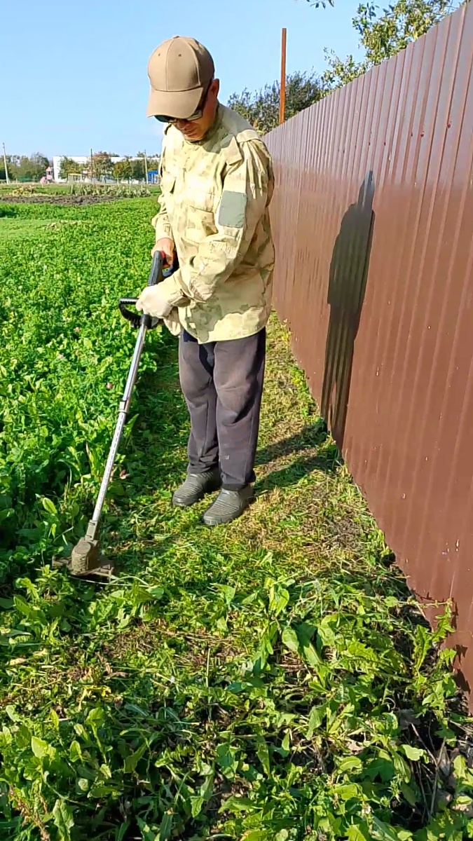 Аккумуляторная косилка 