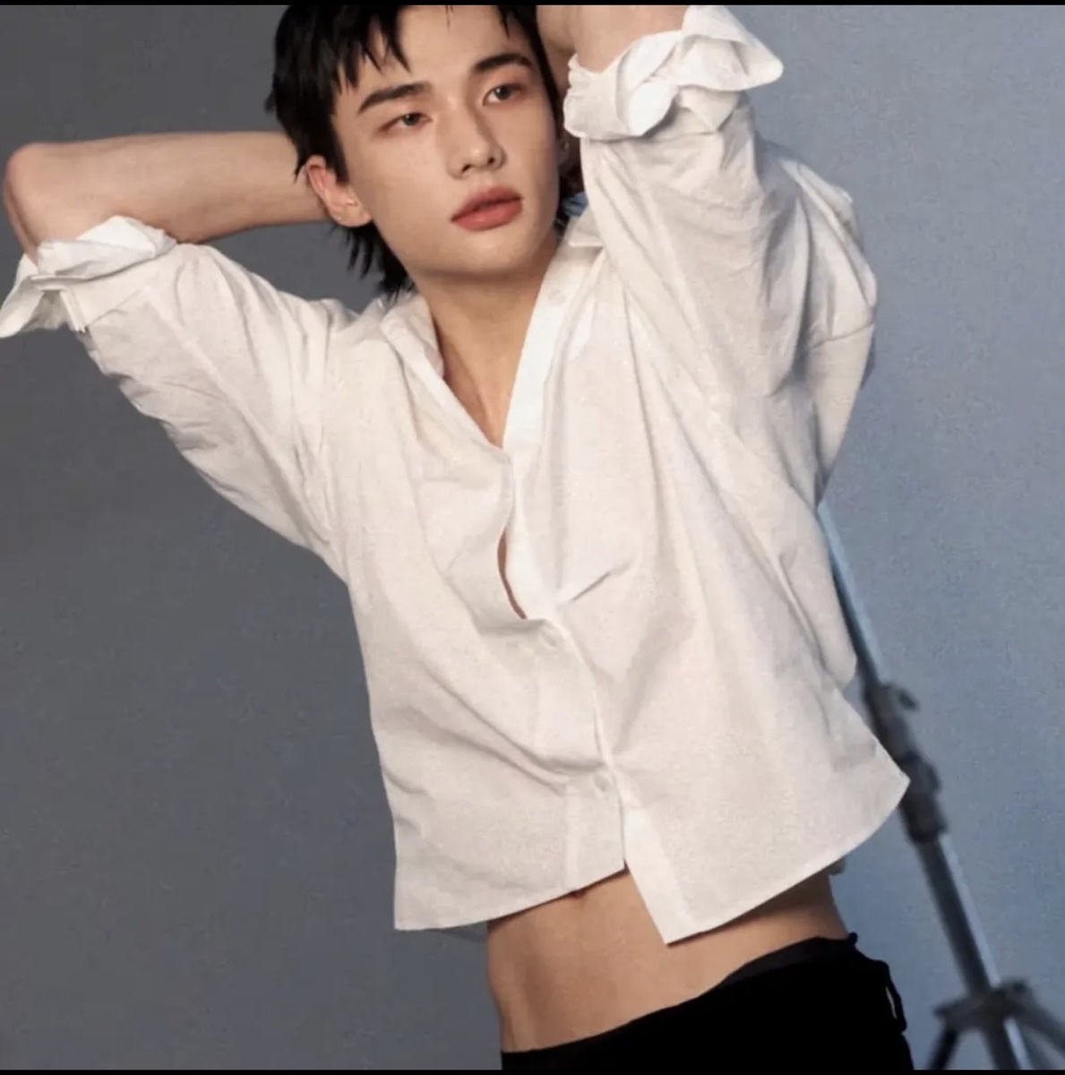 Тот случай, когда нужно прикупить холодильник побольше, чтобы все плакаты поместились.