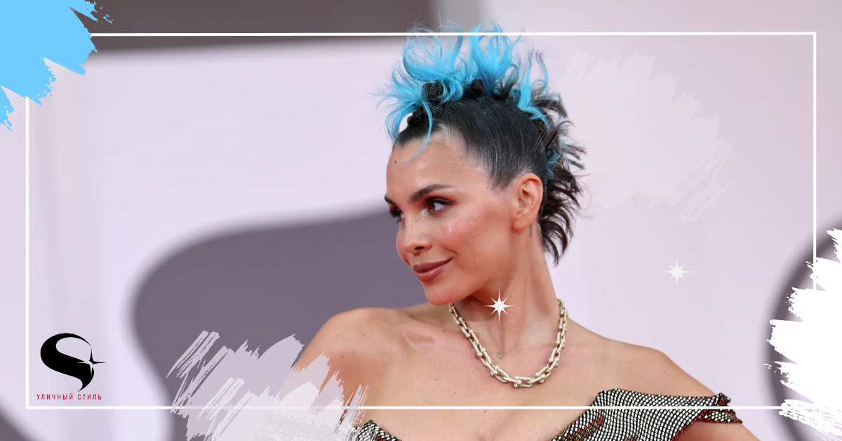 Самый эффектный аксессуар Венецианского кинофестиваля 2025 года — художественная прическа