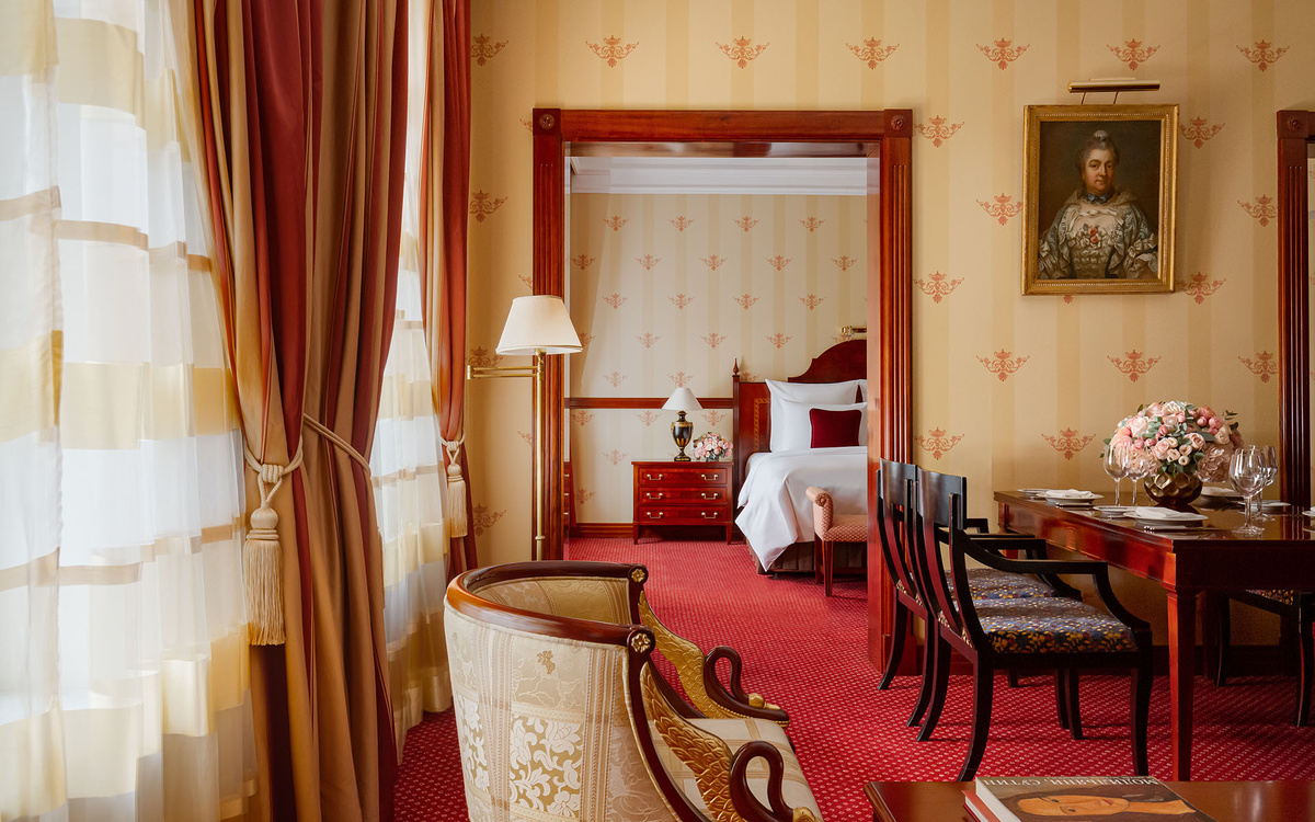   Интерьер номера в «Гранд Отеле Мойка 22»