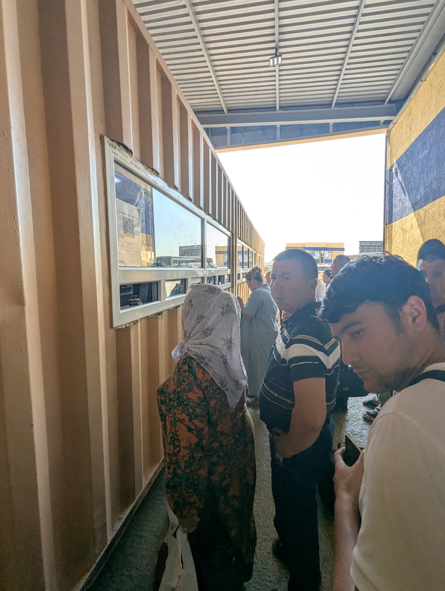 Паспортный контроль на границе Казахстана 