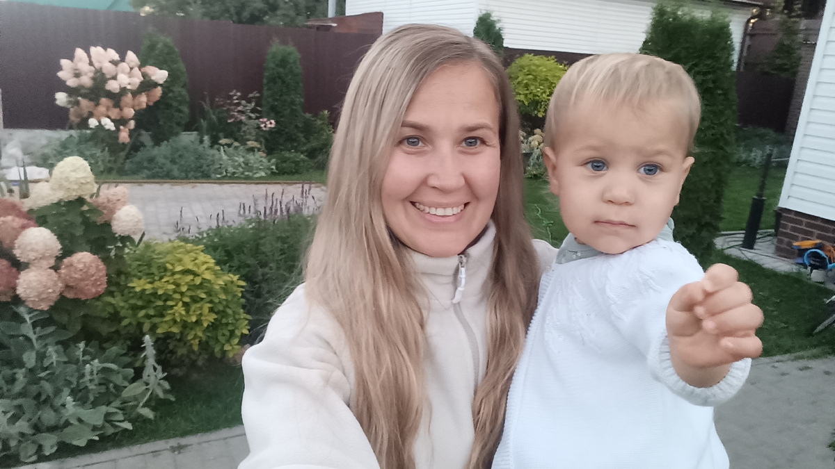 В саду с Машенькой