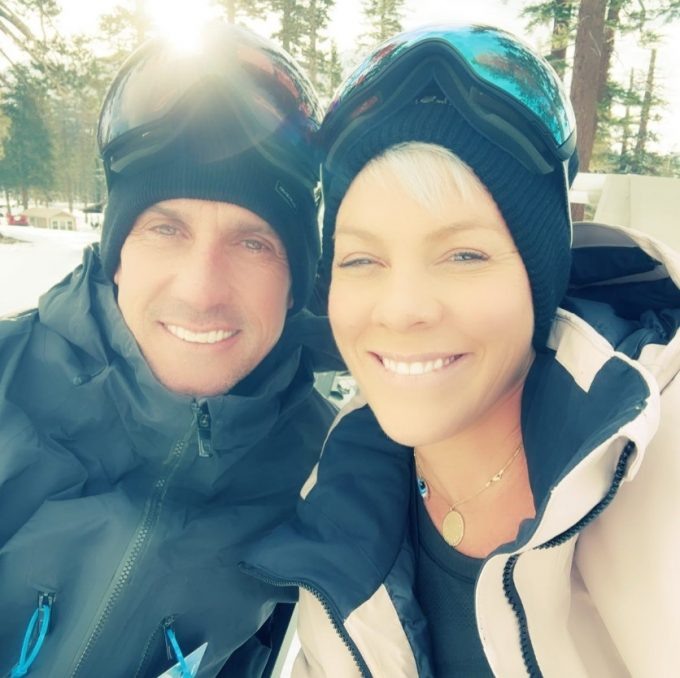 Пинк и Кэри Харт / @pink, соцсети