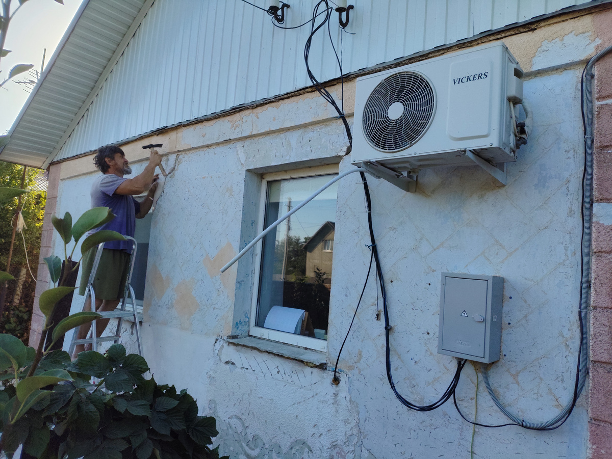 Решил без перфоратора обойтись...