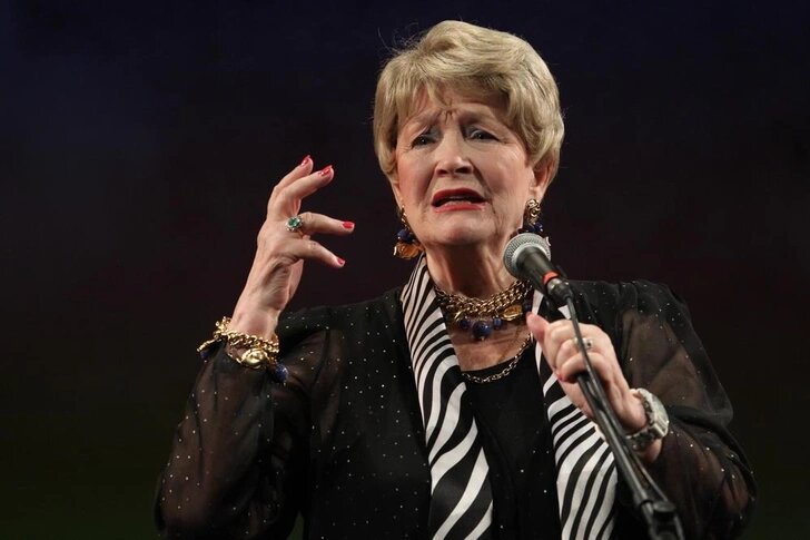    Людмила Хитяева