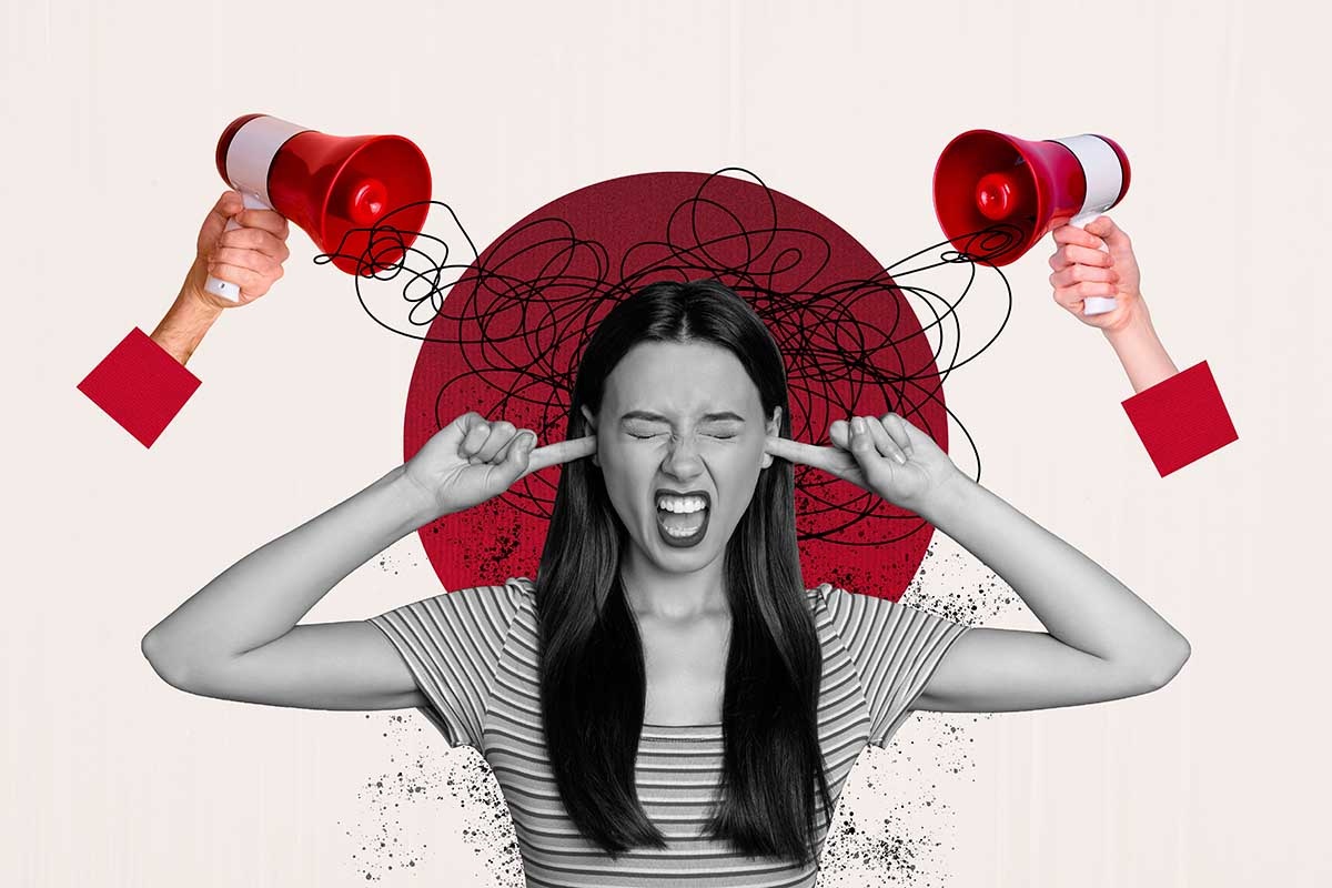    Дезинформатор осознанно обманывает аудиторию, чтобы достичь своей цели. Источник: Roman Samborskyi / Shutterstock / FOTODOM