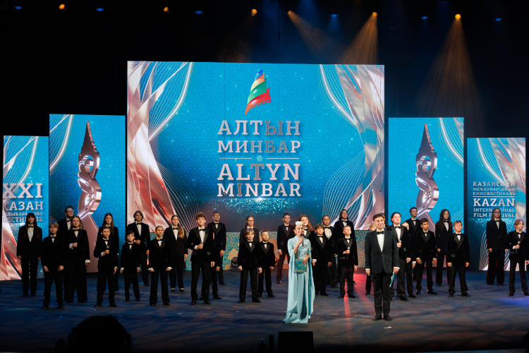    Большая часть встречи была посвящена актуальной повестке — проведению кинофестиваля «Алтын минбар», к которому у прессы (да и не только) накопилось много вопросов.   
Фото: «БИЗНЕС Online»