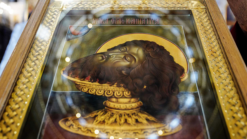 Патриаршее служение в день Усекновения главы Иоанна Предтечи в Храме Христа Спасителя в Москве.patriarchia.ru