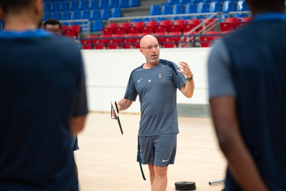    Новый главный тренер парижан Стефан Мадсен