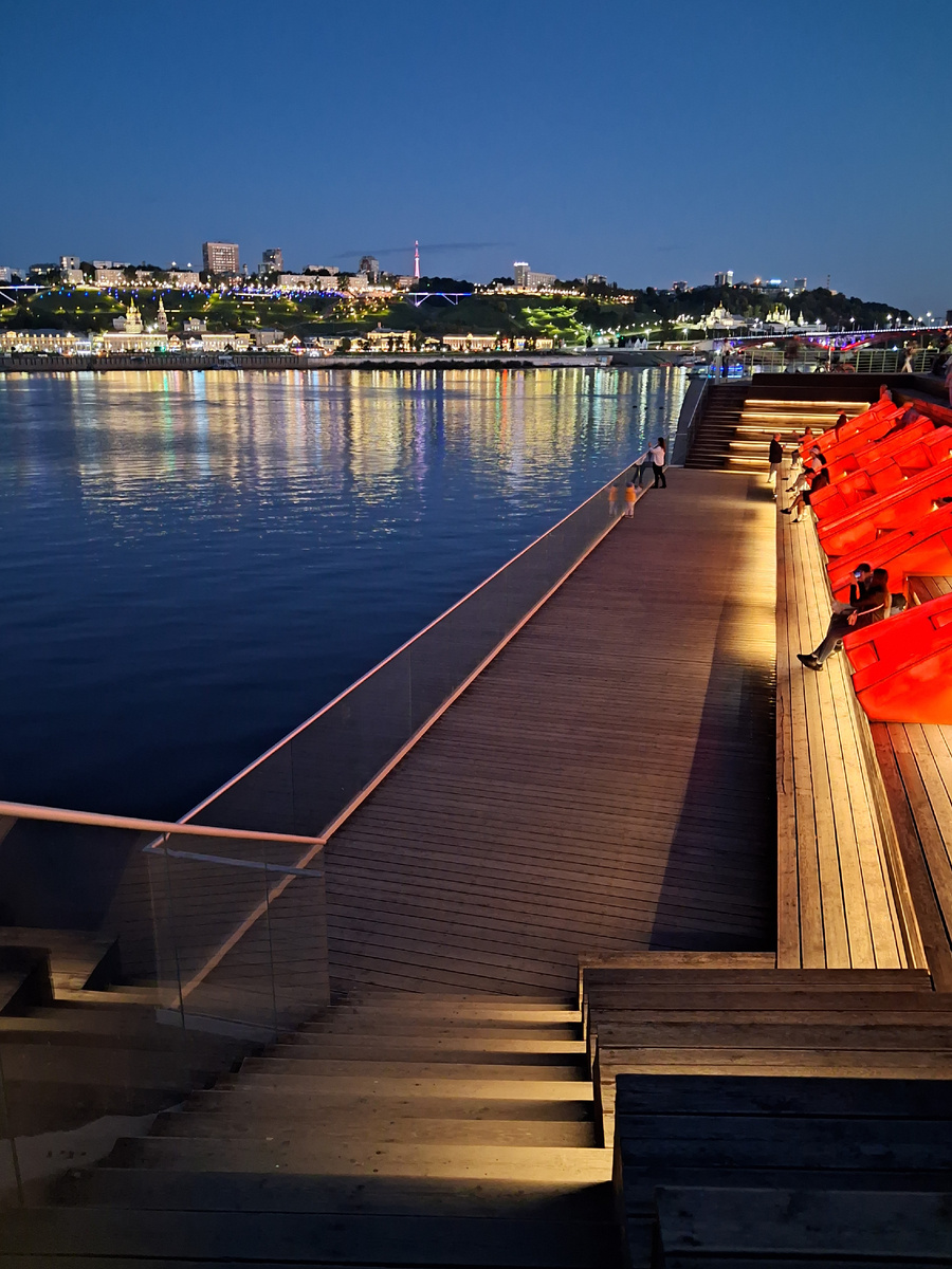 Смотровая площадка на Стрелке. Фото автора. 