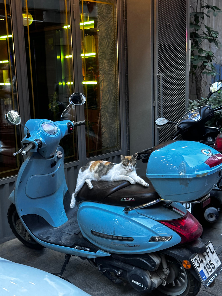 Переулки Истикляля. Фото автора. 