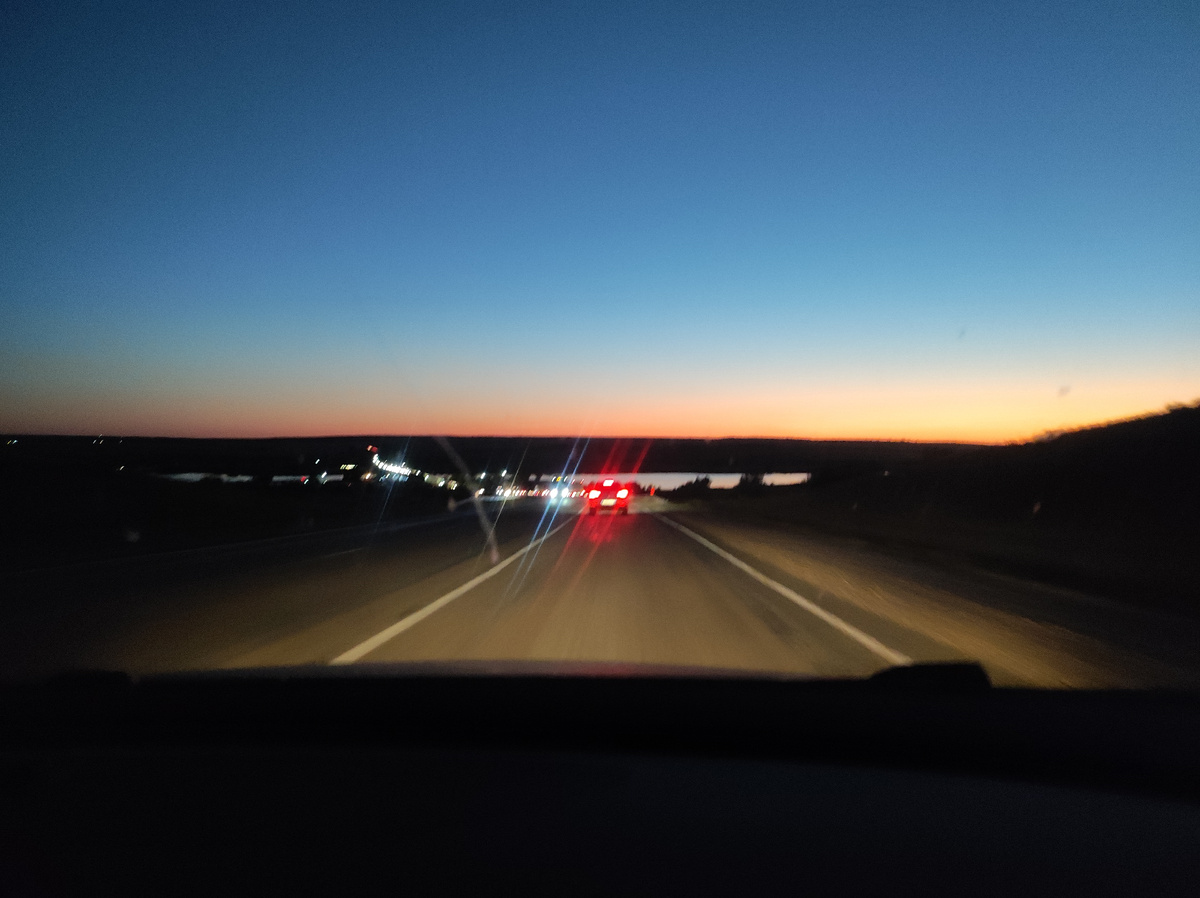 Едем в ночи. Фото автора.