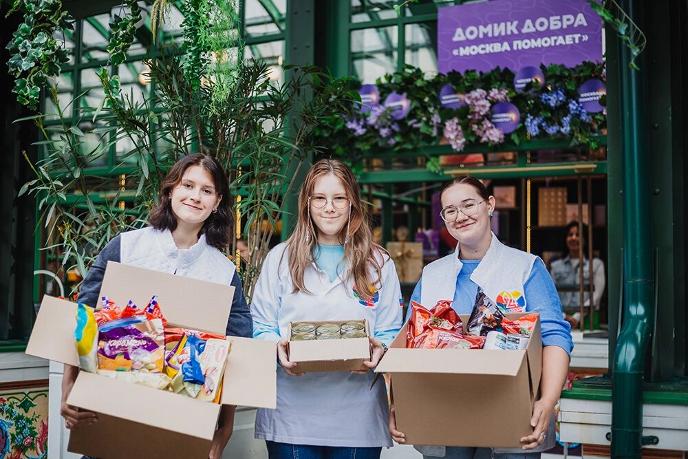    Павильоны открыты ежедневно: по будням — с 12:00 до 21:00, в выходные — с 11:00 до 21:00. Фото: Комитет общественных связей и молодежной политики города Москвы