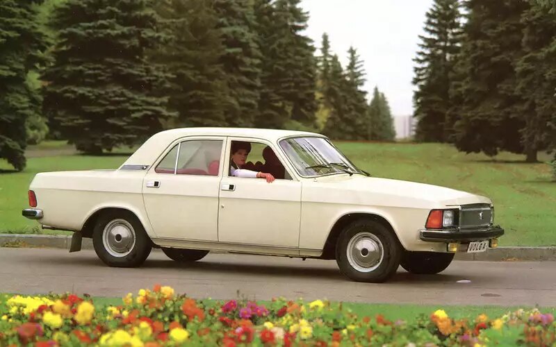 Ранняя серийная Волга ГАЗ-3102.