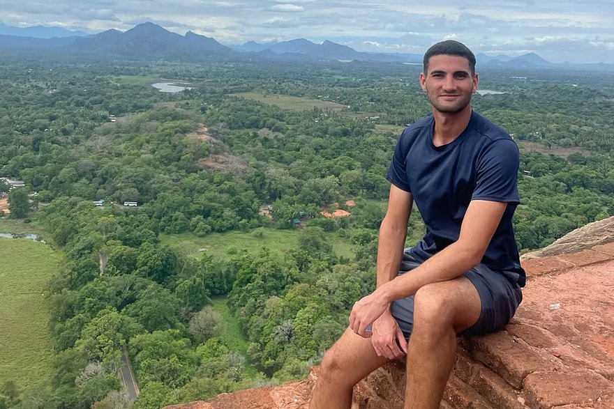 Фото: @cameronmofid

