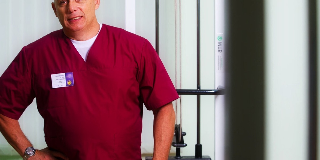 Бубновский снимает с нас розовые очки: «До сих пор верите в сказку про 10 000 шагов? Тогда приготовьтесь к сюрпризу от своего позвоночника»