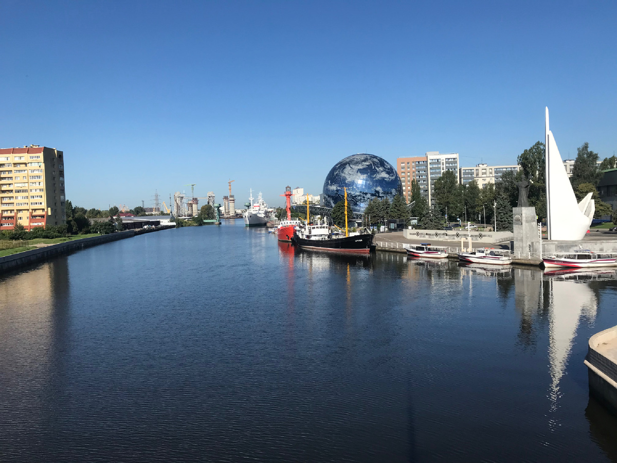 Вид на реку Преголю и корпуса Музея Мирового океана справа. Фото автора