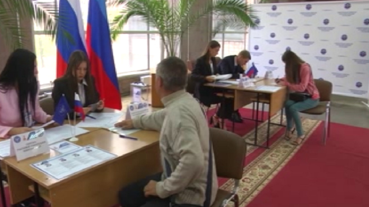    Куряне проголосовали за кандидата на пост губернатора Курской области в ЛНР