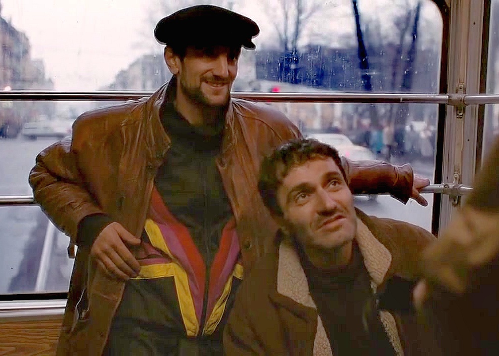 Вспомним цитаты из отечественных фильмов и сериалов лихих 90-х и либеральных 2000-х, которые стали мемами