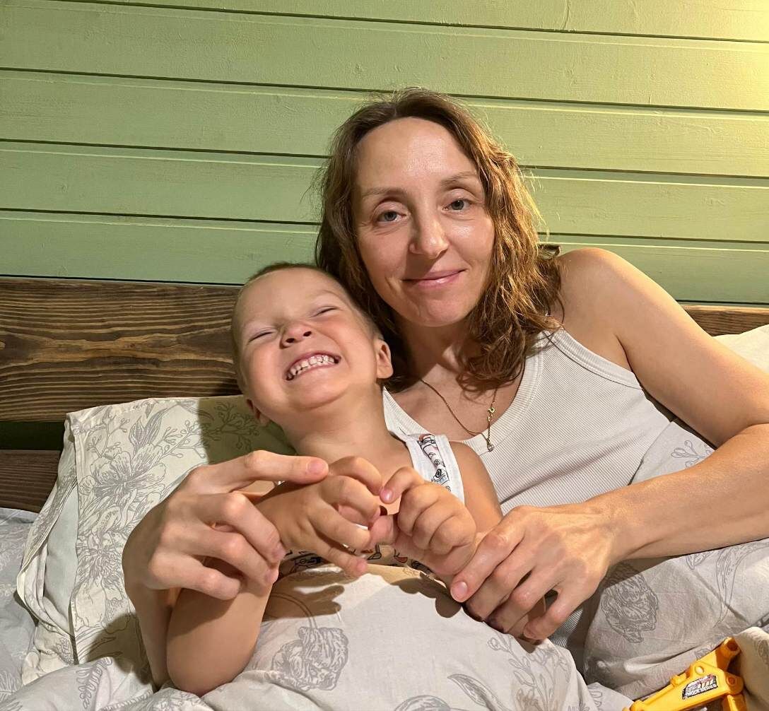 Привет! Я Ксюша, мама пятерых. Долгое время занималась тхэквондо, недавно закончила обучение на фитнес-тренера. Здесь рассказываю о своей жизни как она есть. Всем рада, присоединяйтесь!