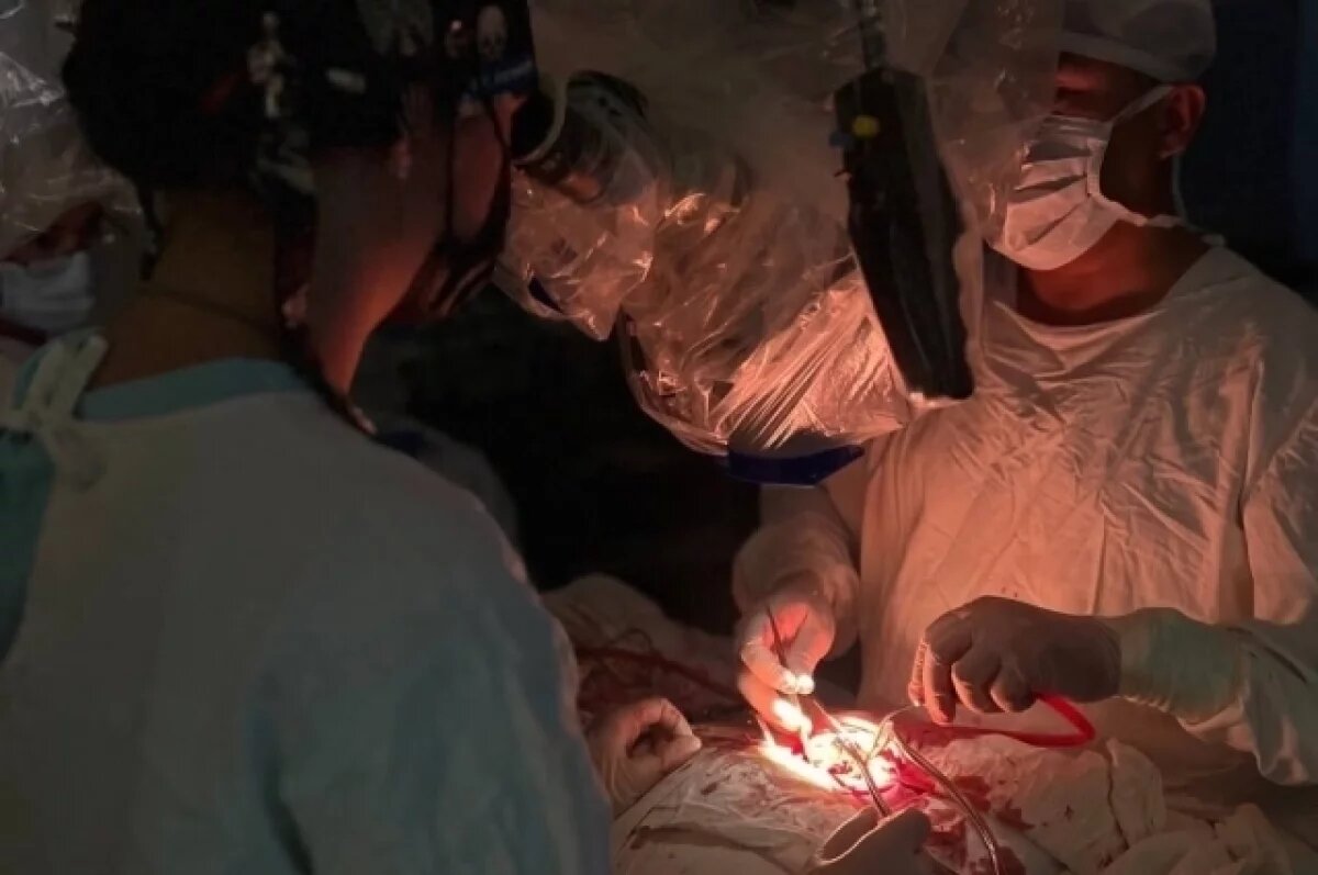    Бурятский врач оказывает помощь раненым военнослужащим в Курской области