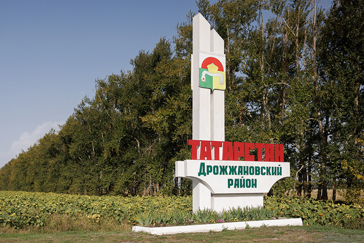    Район состоит из 19 сельских поселений, включающих в себя 52 населенных пункта.   
Фото: Сергей Елагин