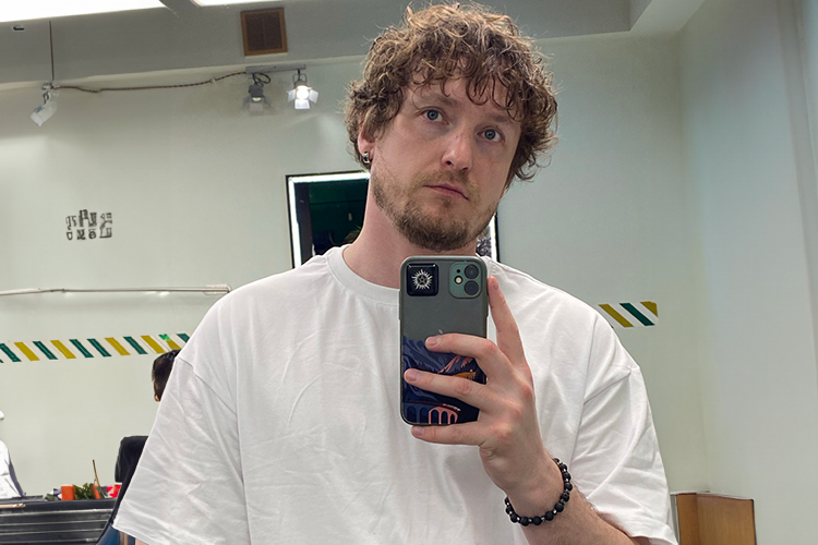    Талгат Исмагилов: «Однажды я прошел кастинг в журнал о прическах Hair’s How и познакомился с известным казанским парикмахером Владимиром Штольцем, у которого есть своя школа. Он предложил мне отучиться у него, чтобы всегда под рукой была запасная профессия».   
Фото предоставлено Талгатом Исмагиловым