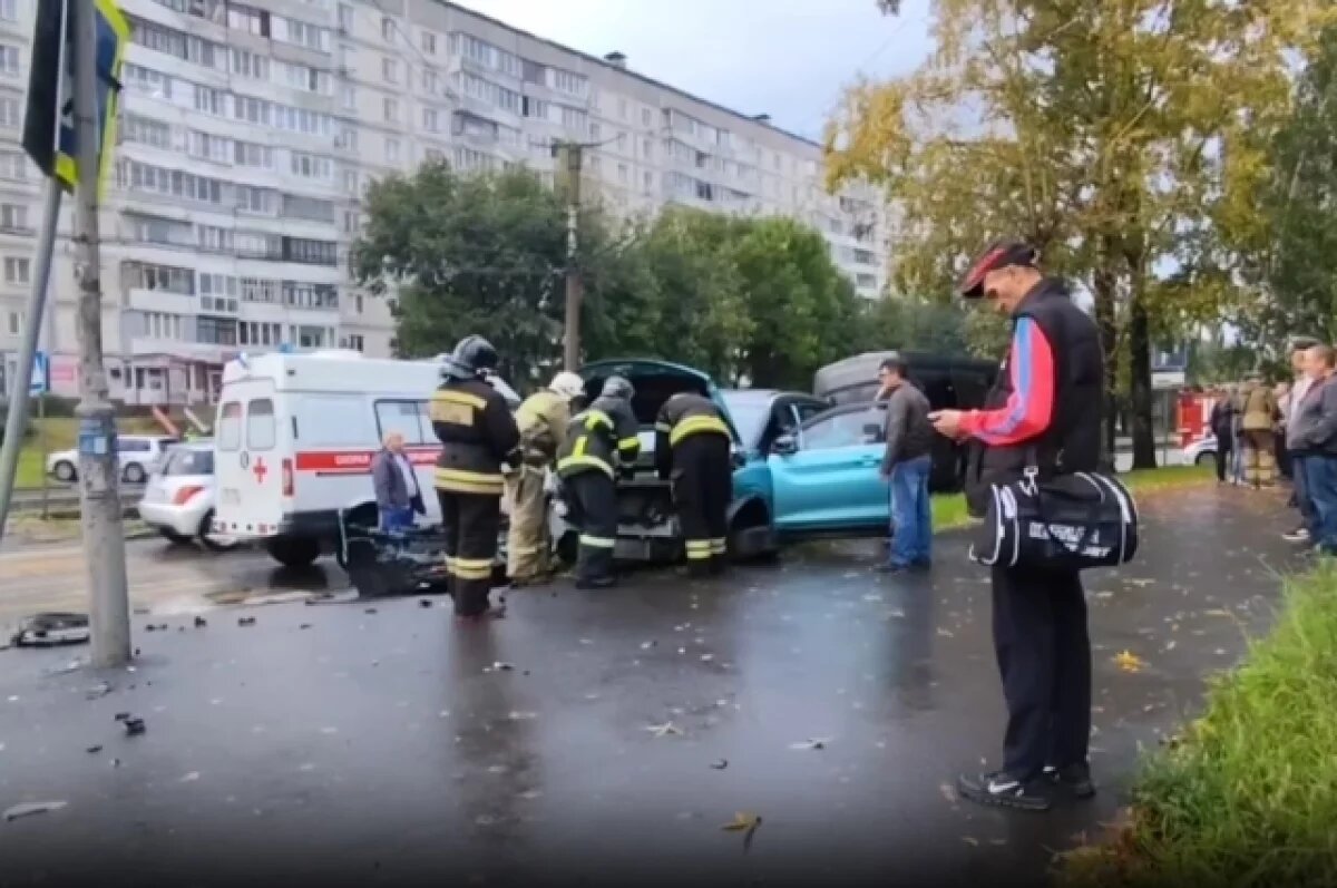    Четыре человека пострадали в ДТП с участием маршрутки в Бийске