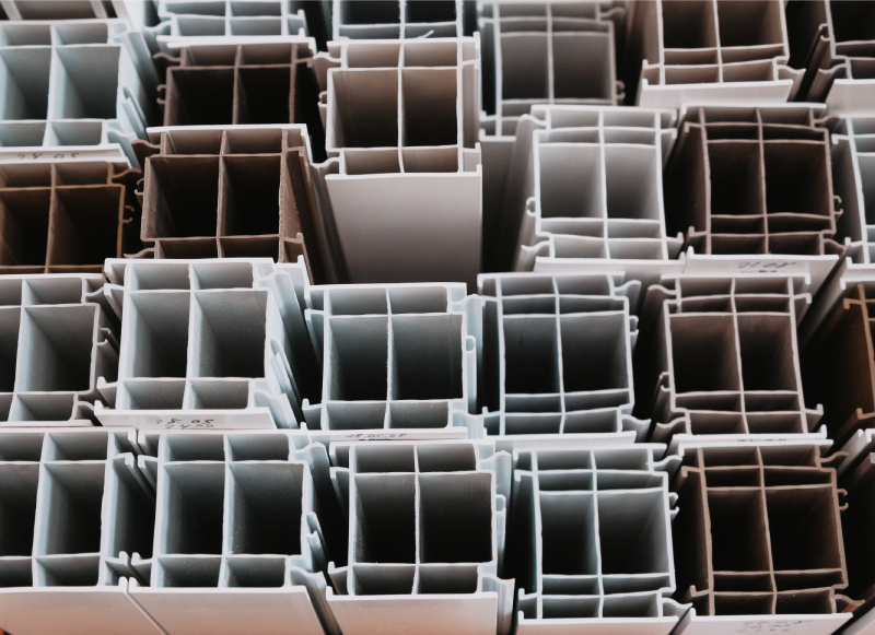 Универсальные доборные профили UNIPROF изготовлены по технологии коэкструзии