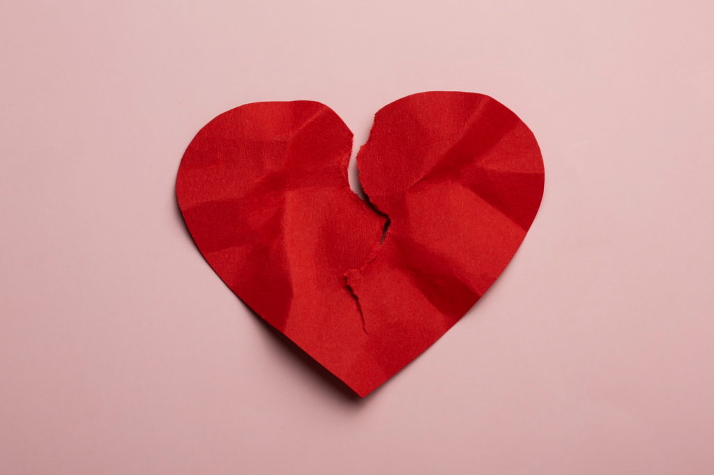     Лечим разбитое сердце. 4 совета для тех, чьи чувства не взаимны Антон Бахарев