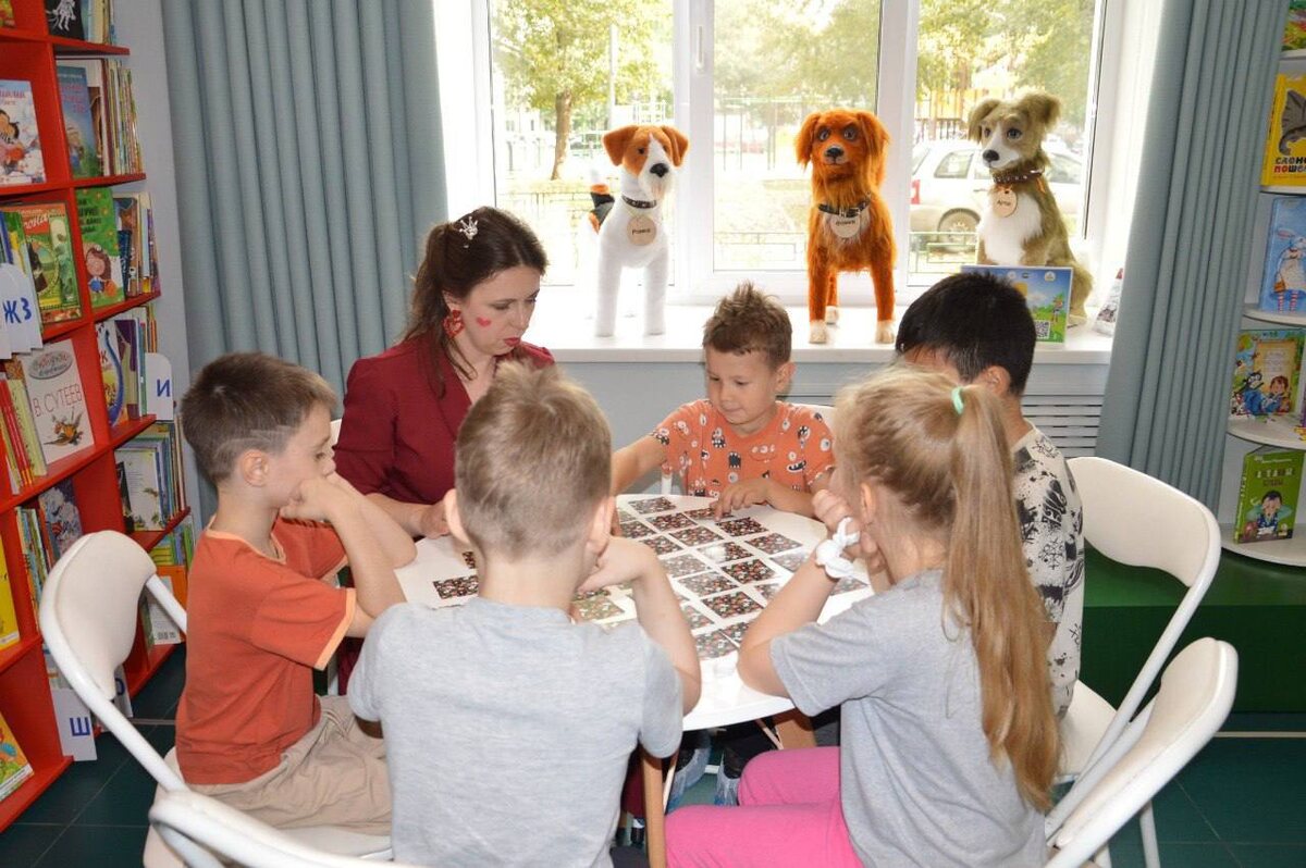 Фото: Тюменская областная научная библиотека им. Д. И. Менделеева