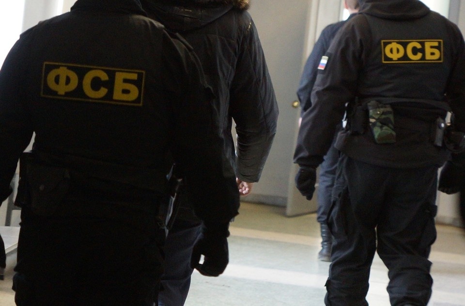    Сотрудники ФСБ поймали преступников. Алексей БУЛАТОВ