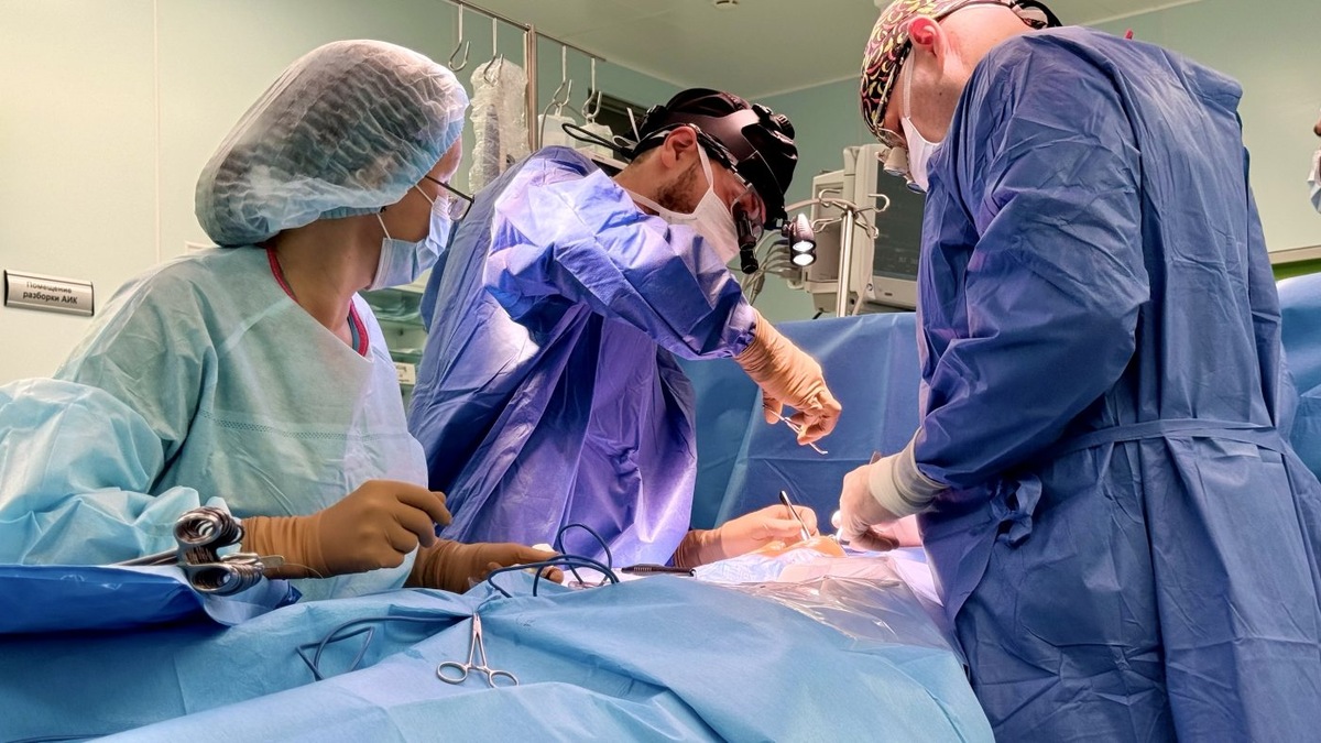    Огромный дефект в сердце полуторогодовалого малыша устранили детские кардиохирурги ОКД