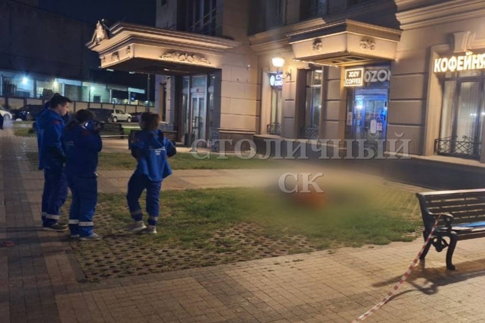    В Москве врача скорой помощи нашли мертвым по адресу, куда он прибыл к пациенту ГСУ СК России по Москве