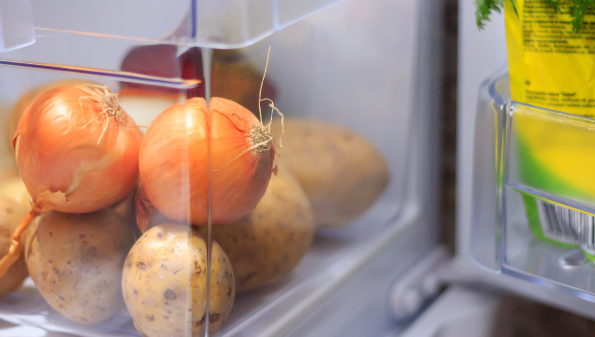     Фото: Ksenia_MA/Shutterstock/FOTODOM Низкая температура значительно замедляет активность фермента аллииназы