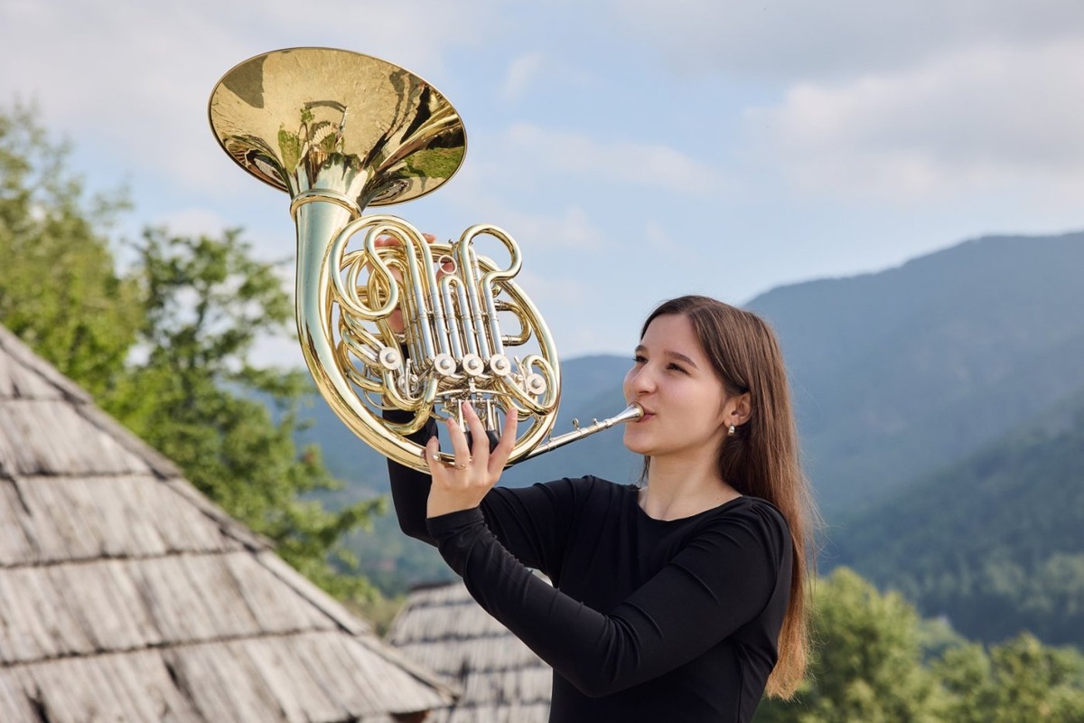    Югорчанка взяла спецприз на музыкальном фестивале Эмира Кустурицы в Сербии