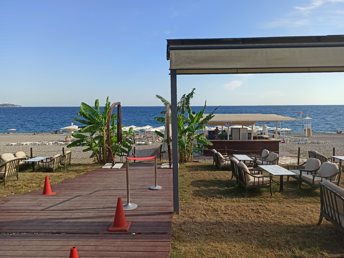 Пляж в Анталье