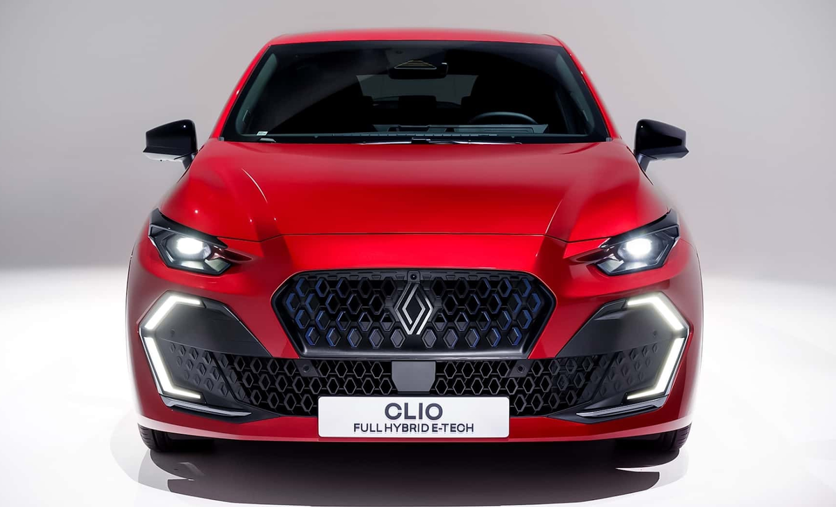 Дизайн передней части Renault Clio нового поколения