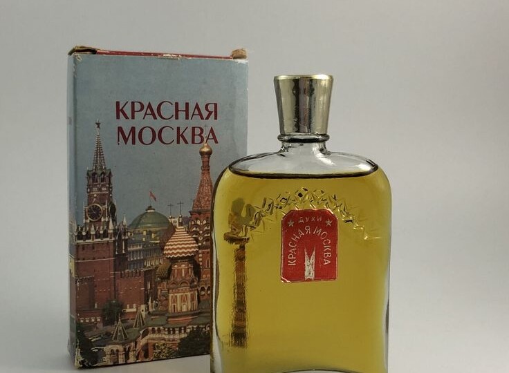 Советский люкс: "Красная Москва" против Chanel? Мы объявляем модную битву!
