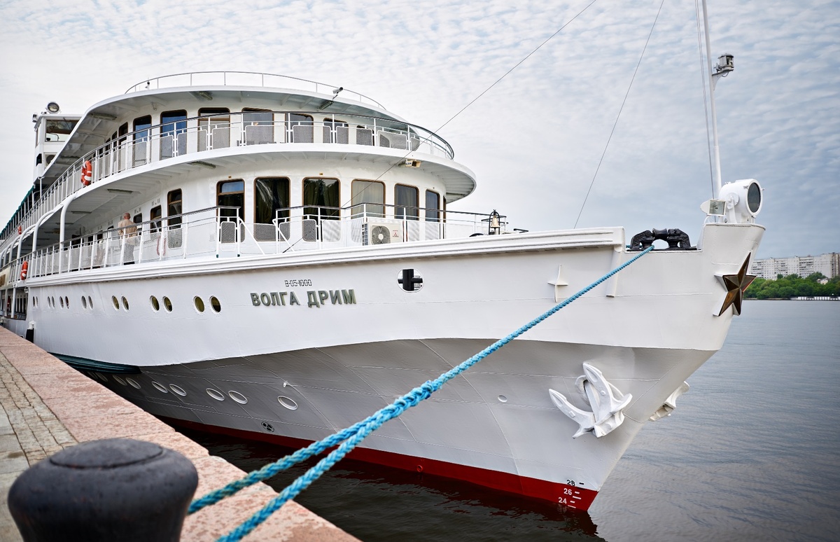 т/х "ВОЛГА ДРИМ" на причале СРВ