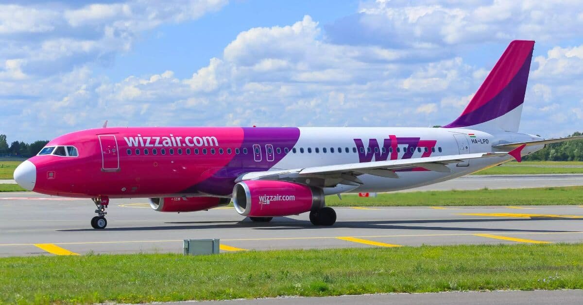 Венгерский лоукостер Wizz Air в Кутаиси (Западная Грузия)