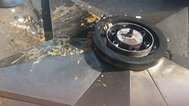    Вандалы приготовили яичницу на Вечном огне в Челябинской области. Telegram/Челябинский Следком/su_skr74