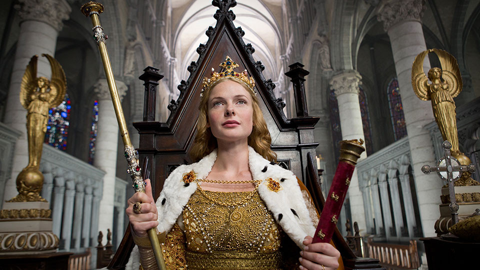 кадр из сериала  "Белая королева"