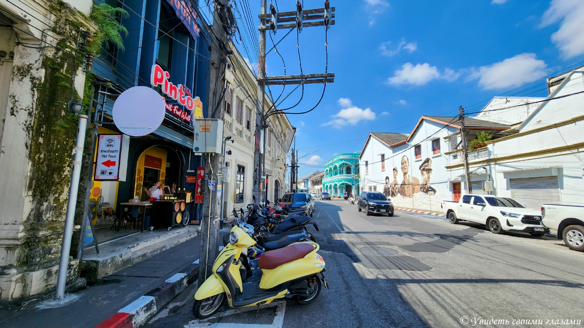 Нашли место, куда втиснуть свой байк. Dibuk Road