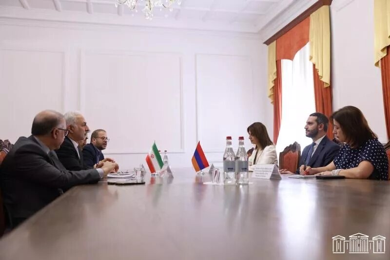 © Photo : official site of the Parliament of RA