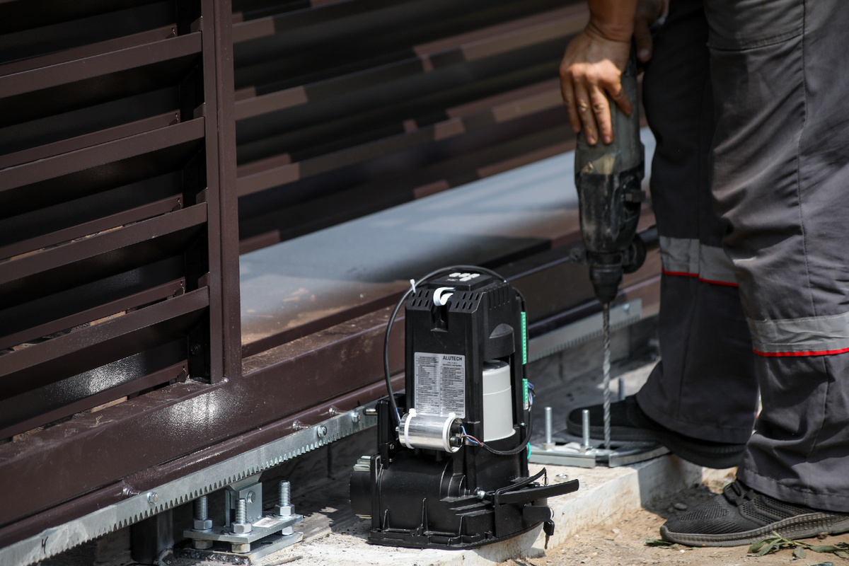 Привод для откатных ворот