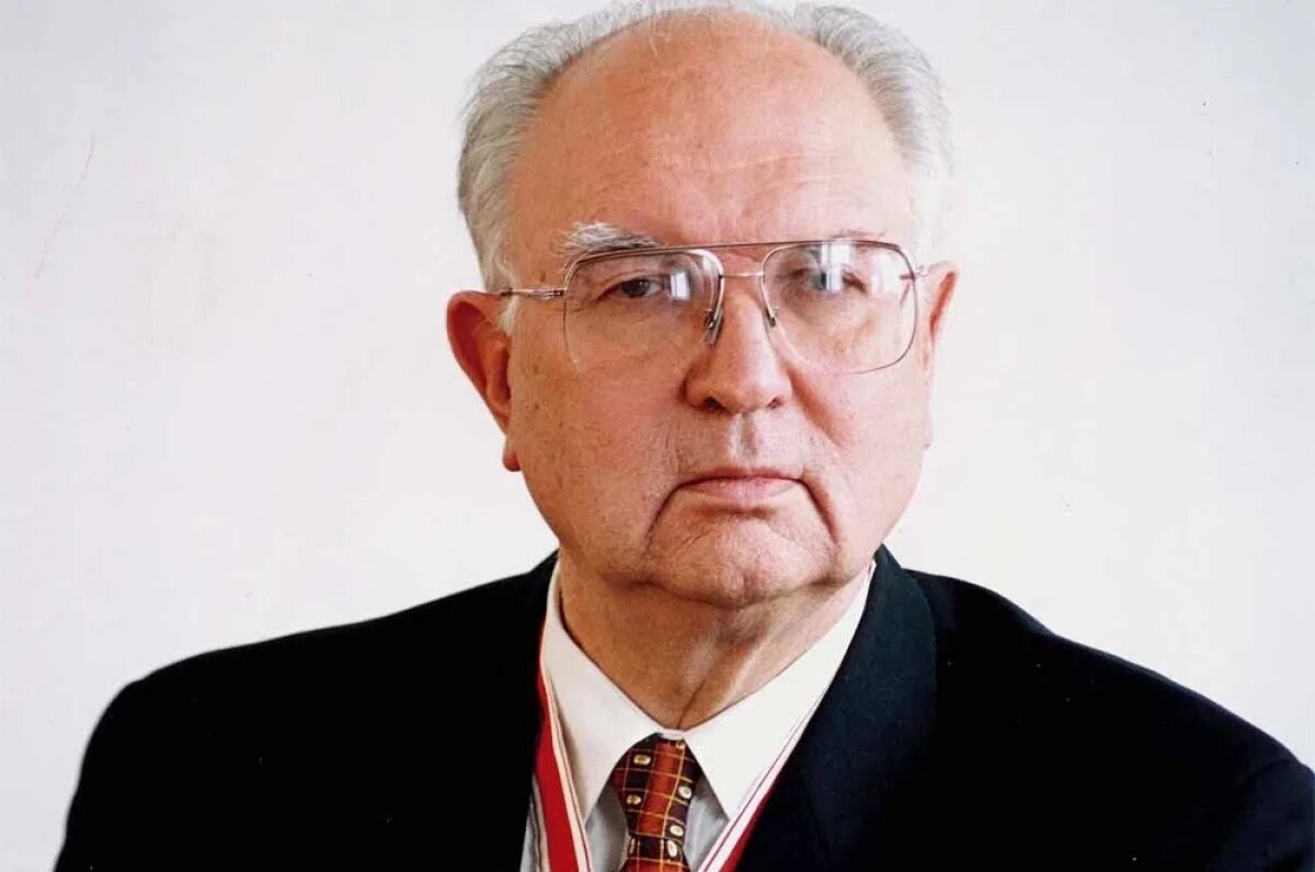    Евгений Федосов.