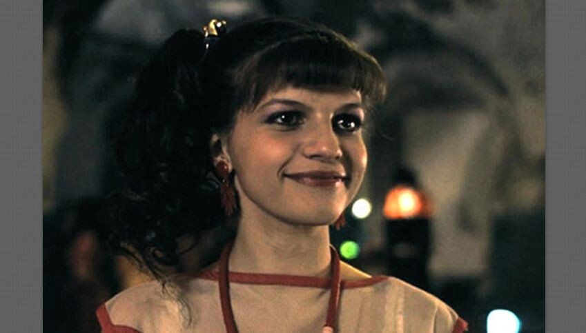 Агния в фильме "Груз 200". Благодаря её просьбе, в киноленте снимался Бичевин, после чего его карьера пошла в гору