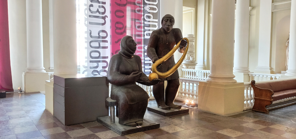 Академия художеств. Вестибюль 2-го этажа